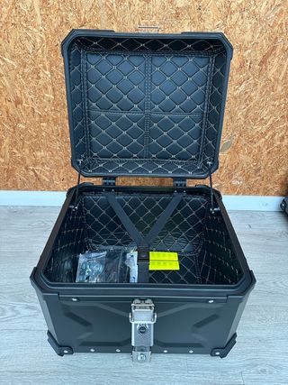 Maleta Moto Aluminio 55L Negra con Respaldo
