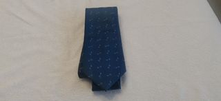 Corbata de seda azul