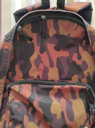 Mochila juvenil camuflaje