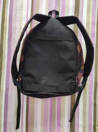Mochila juvenil camuflaje