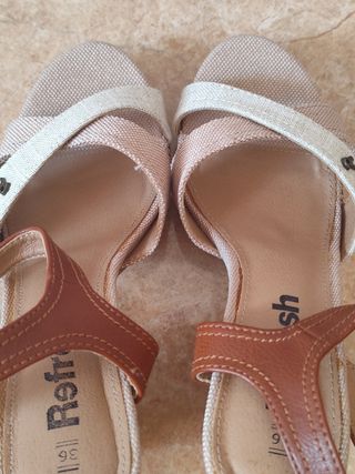 Sandalias de plataforma NUEVAS 