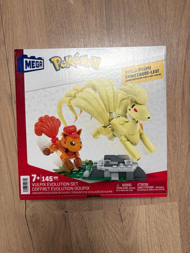 MEGA Pokémon Vulpix Evolution Set
