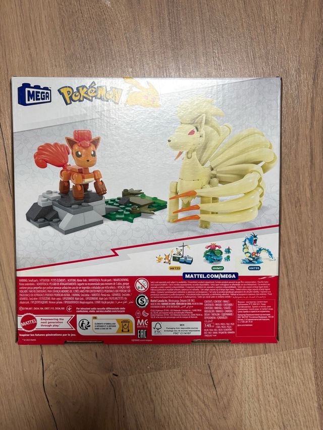 MEGA Pokémon Vulpix Evolution Set