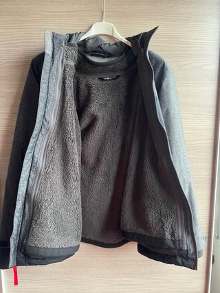 Cazadora The North Face Negra y Gris