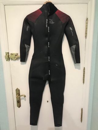 Neopreno Orca Apex Float 
TALLA 7