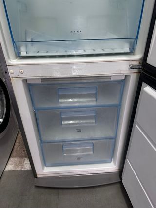 Nevera Combi AEG con garantía transporte 
