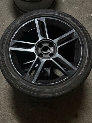 4 Llantas y 2 Ruedas M 225/45ZR17