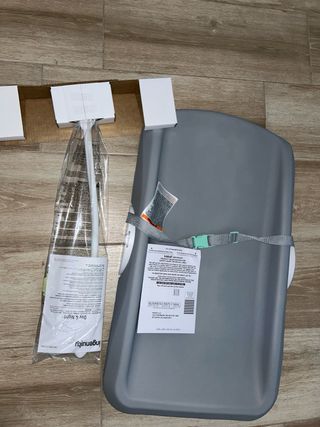 Fasciatoio con luce notturna rossa