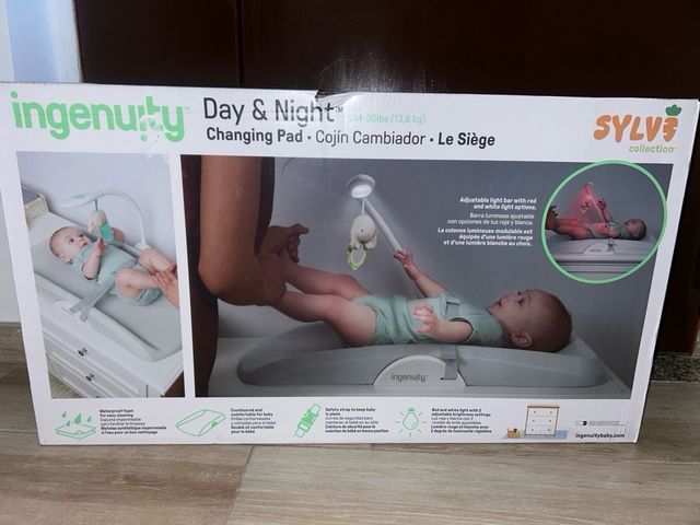 Fasciatoio con luce notturna rossa