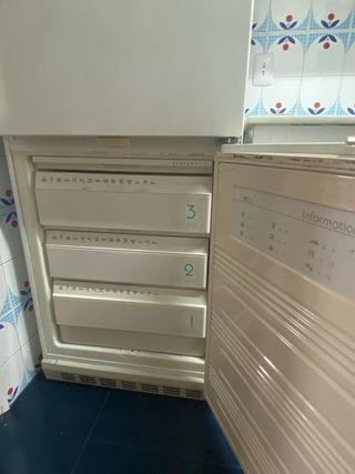 Nevera Liebherr Blanca