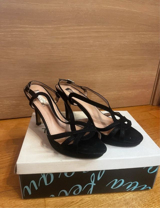 Tacones Tino González Negros