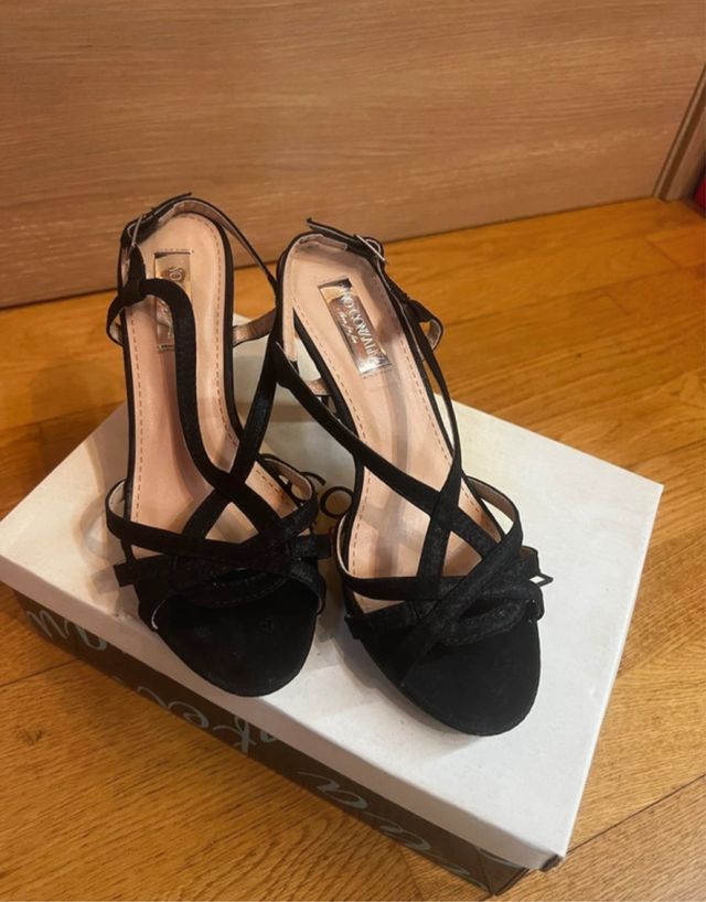 Tacones Tino González Negros