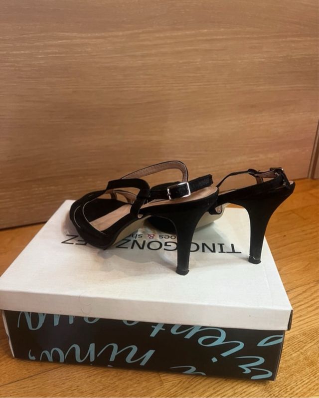 Tacones Tino González Negros