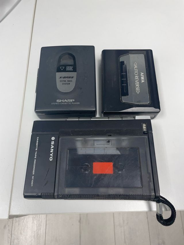 lote walkman Sanyo, Sharp y aiwa