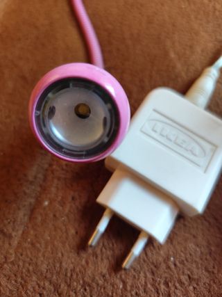 Lámpara de mesa IKEA rosa