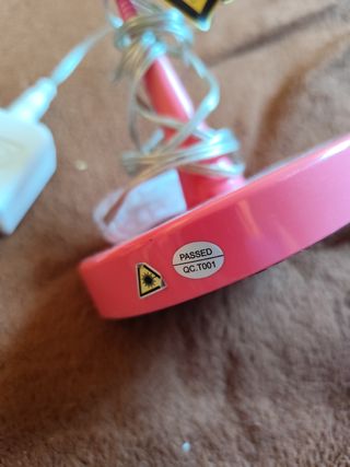 Lámpara de mesa IKEA rosa