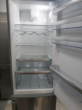 Nevera AEG 200x60cm A++ garantía y transporte 