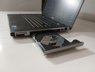 Portátil Dell Vostro 3500 15"