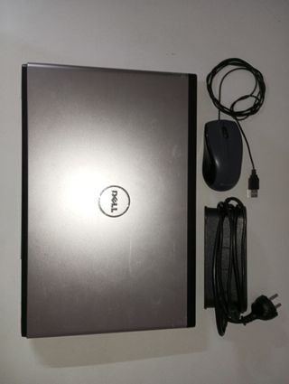 Portátil Dell Vostro 3500 15"