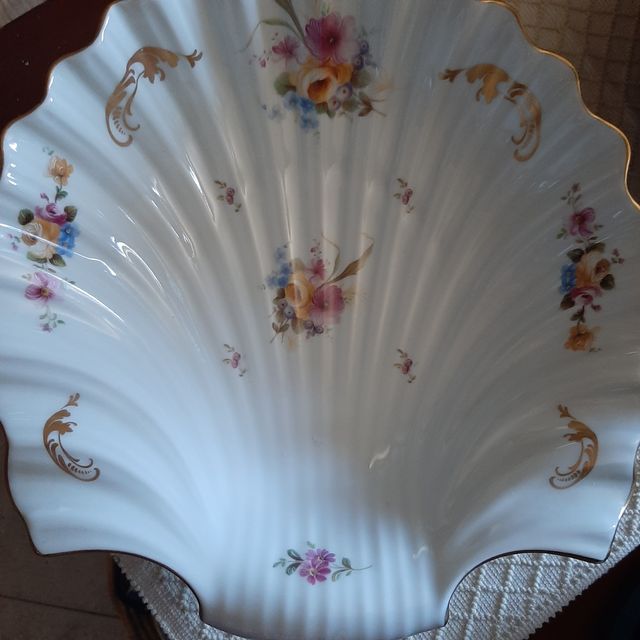 Piatto Limoges a forma di conchiglia