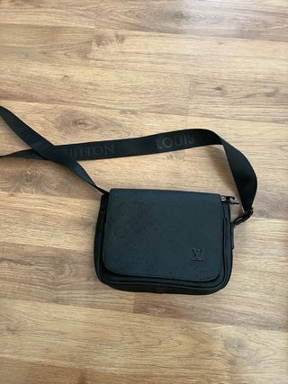 Bandolera Louis Vuitton Negra
