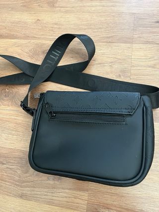 Bandolera Louis Vuitton Negra