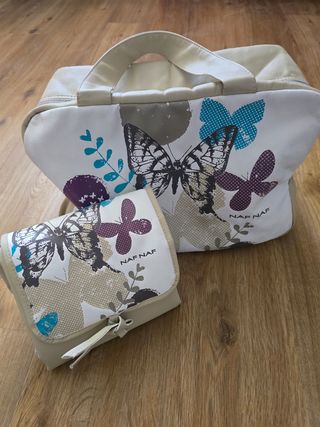 Bolsa bebé NAF NAF con estampado mariposas
