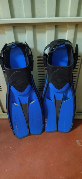 Aletas de buceo Beuchat  modelo X Yet. 
