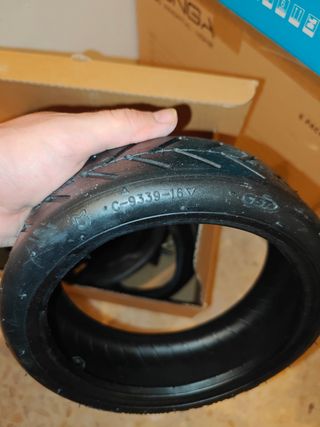 Neumáticos CST 8 1/2x2 para patinete