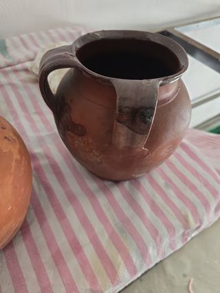 Puchero antiguo de barro