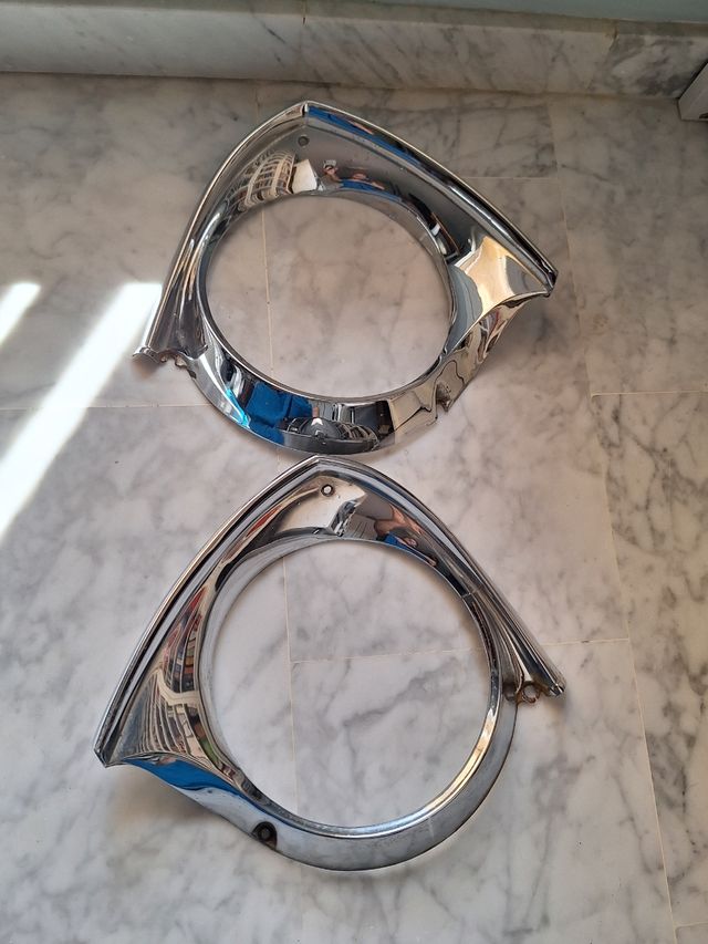 Cerquillos Faros Delanteros Seat 1500