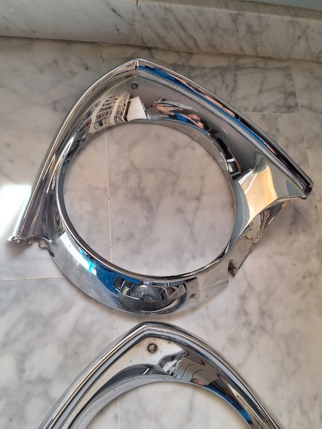 Cerquillos Faros Delanteros Seat 1500