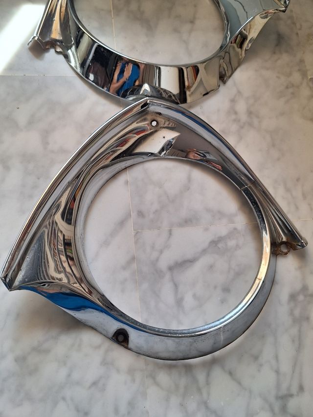 Cerquillos Faros Delanteros Seat 1500