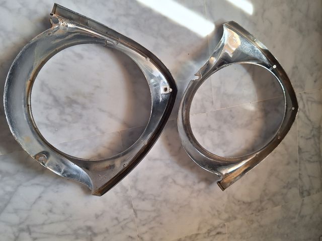 Cerquillos Faros Delanteros Seat 1500