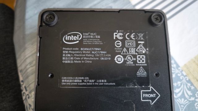 Intel NUC 7 i7 7567U 16GB RAM 256GB+750GB
