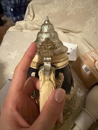 Boccale in ceramica e metallo