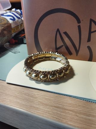 Pulsera Monet dorada
