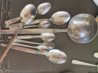 Set di posate vintage in metallo vintage