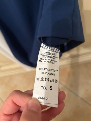 Abito bicolore blu e bianco