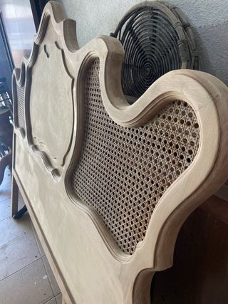 Cabecero de madera maciza/Capçal de fusta massissa