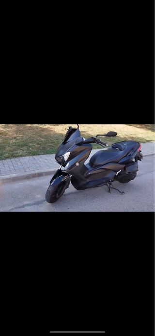 Yamaha Xmax 400