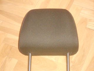 REPOSACABEZAS DE UN SEAT LEON FR MK1 DEL 2005. LEE