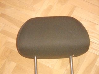 REPOSACABEZAS DE UN SEAT LEON FR MK1 DEL 2005. LEE