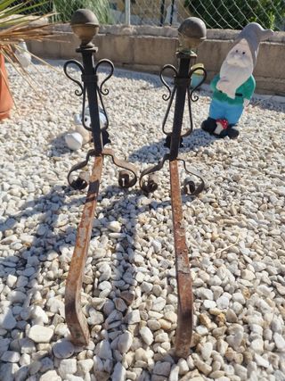 Morillos de forja para chimenea
