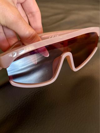 Occhiali da sole Bershka rosa specchiati