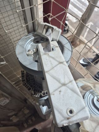 2 Persianas enrollables
104cm * 115cm
