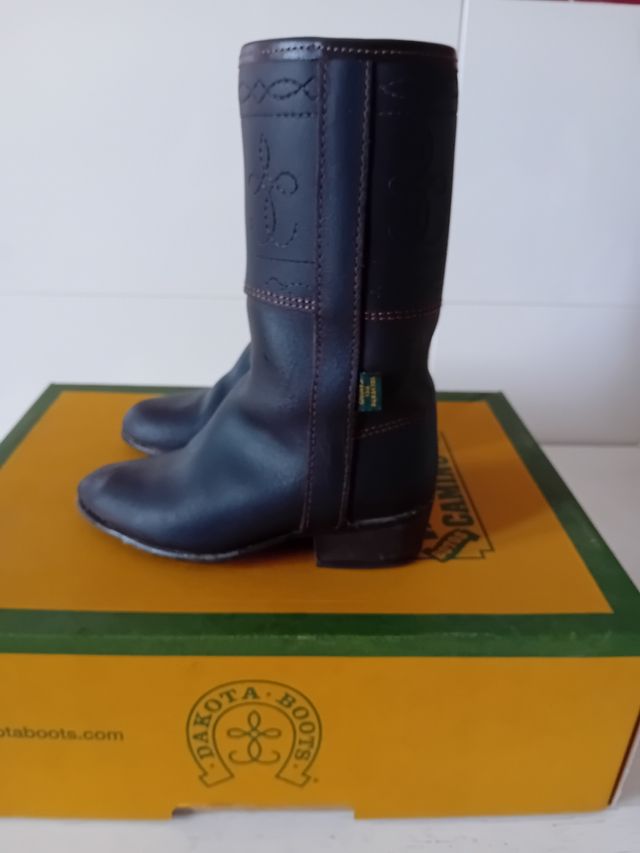 Botas camperas niño talla 24