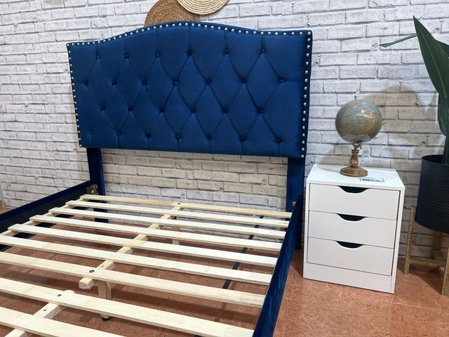 Cama Matrimonial Azul con Cabecero