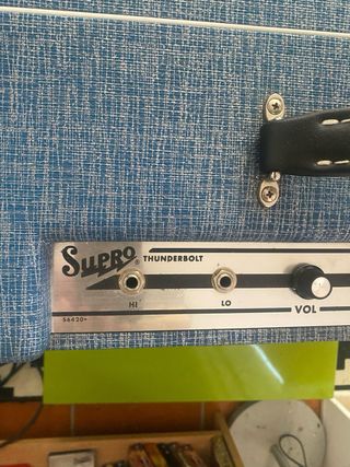 Supro Thunderbolt Plus Amplificador Guitarra