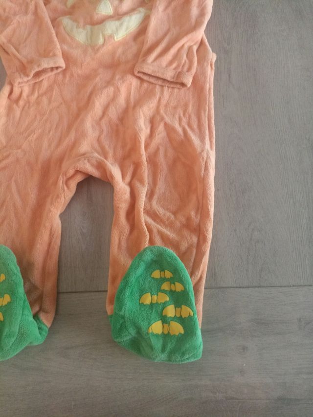 Pijama bebé disfraz calabaza Halloween 18M